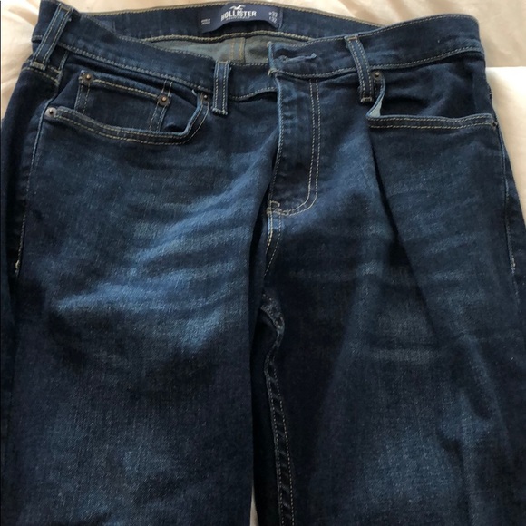 Hollister Jean - Picture 2 of 3